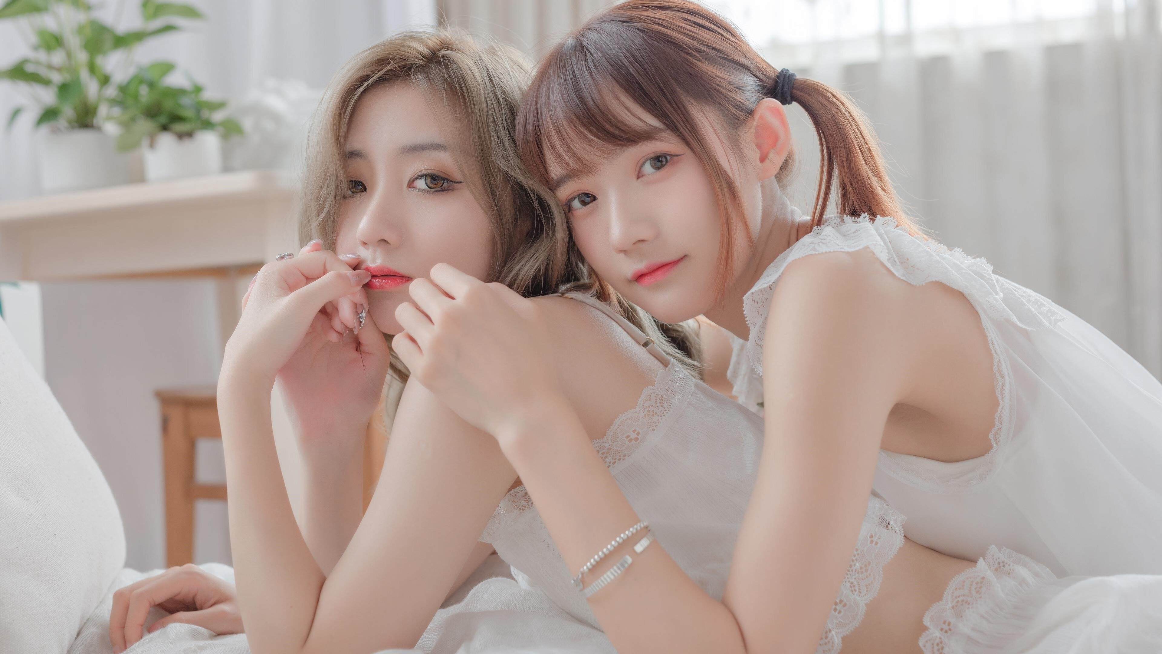 赛道极致优雅，绿茵场战术碾压，当F1遇见伊朗铁骑