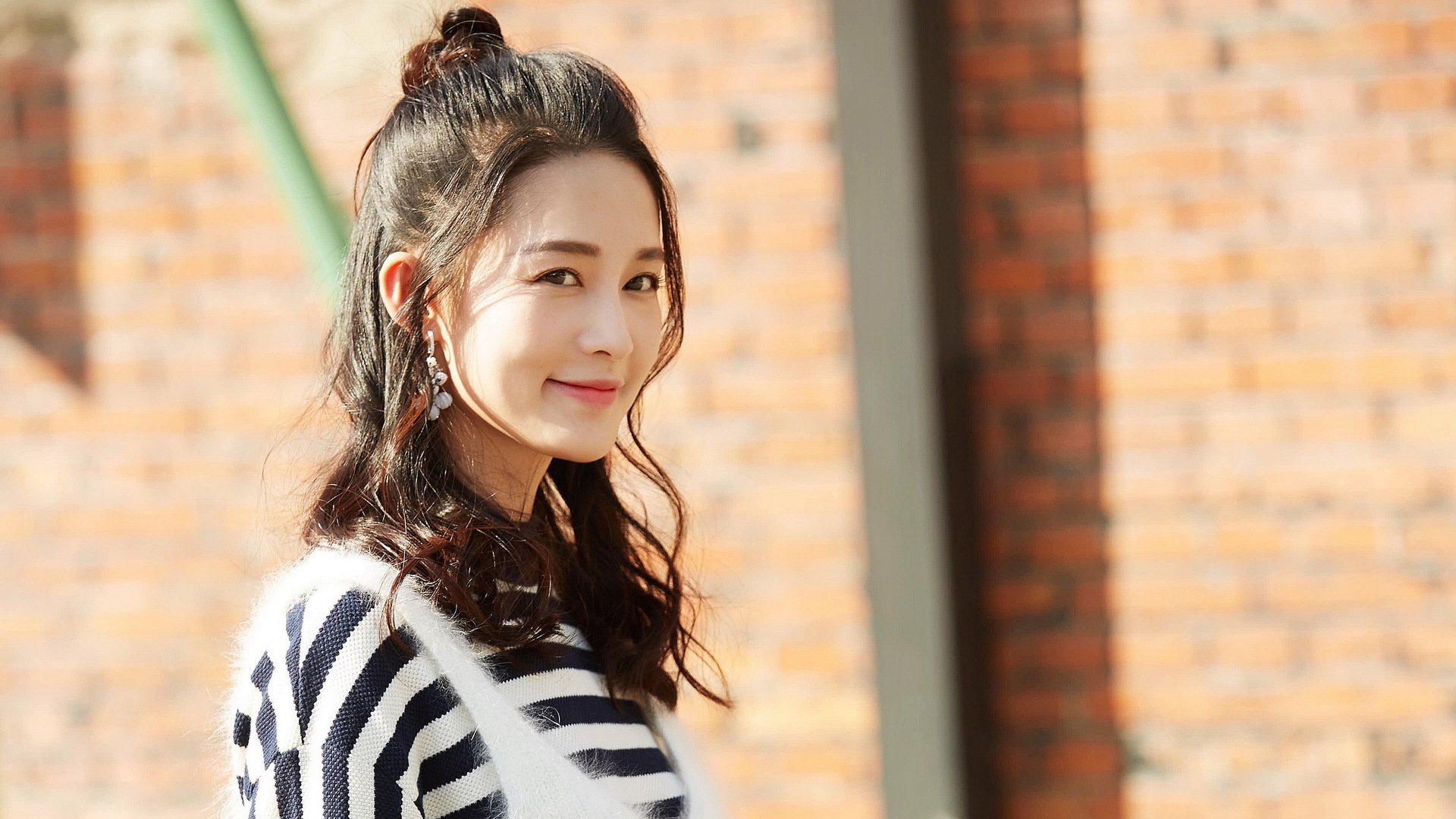 双线辉煌，摩纳哥法甲制霸尼斯，范戴克在意甲焦点战接管比赛