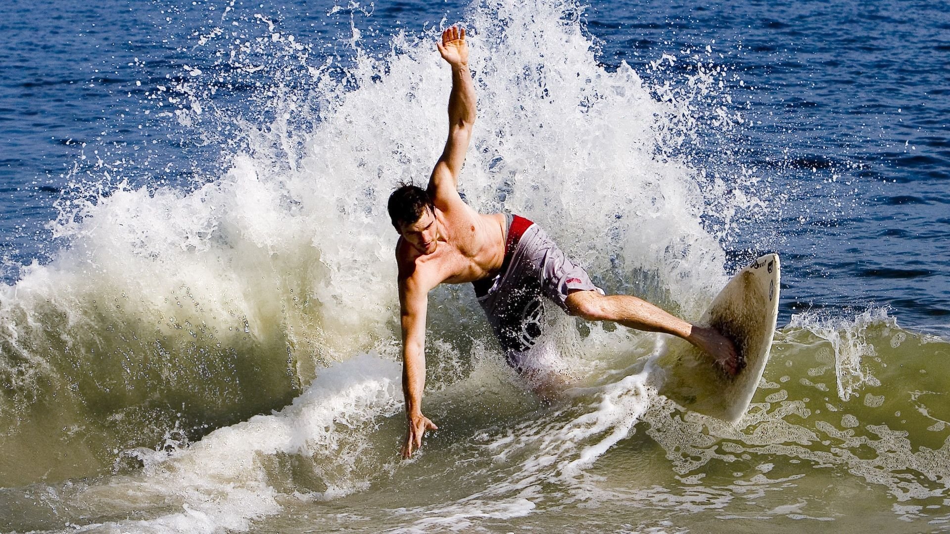 双杀+绝杀！国王最后时刻逆转快船，约基奇成关键先生