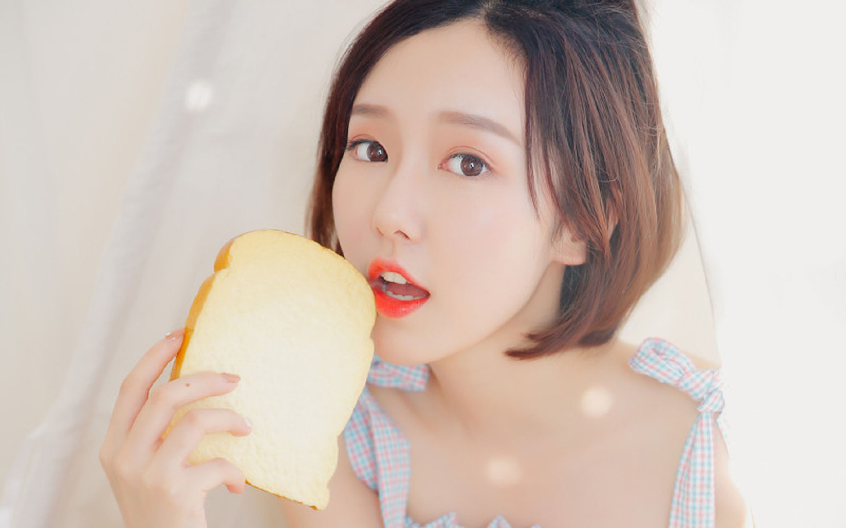 一剑封喉与铁壁围剿，德布劳内的艺术闪光，马德里竞技的战术碾轧